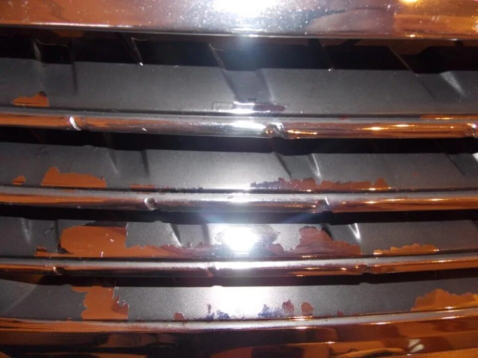 Покраска решеток. Покраска хромированной решетки радиатора. решетка радиатора жидкой резиной. покраска радиаторной решетки. жидкая резина радиаторные решетки.