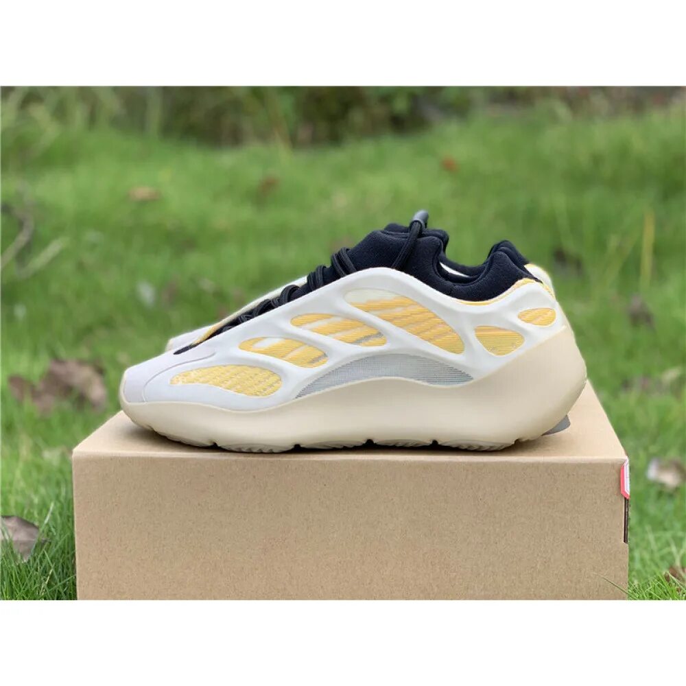 Boost 700 v3. Yeezy 700 v3 safflower. adidas yeezy 700 safflower. yeezy boost 700 v3 safflower. кроссовки adidas yeezy 700 v3 safflower.