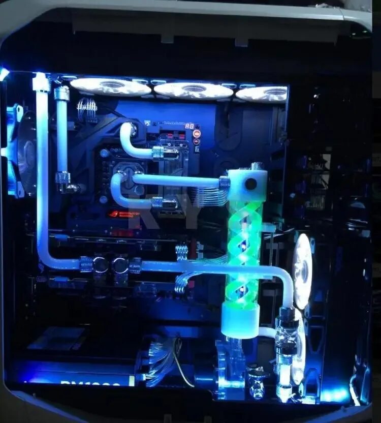 Сво мир свежие. Водяное охлаждение Deepcool lt720. Кастомная система жидкостного охлаждения. Gigabyte ac300w Lite водяное охлаждение. Водяное охлаждение с РГБ трубками.