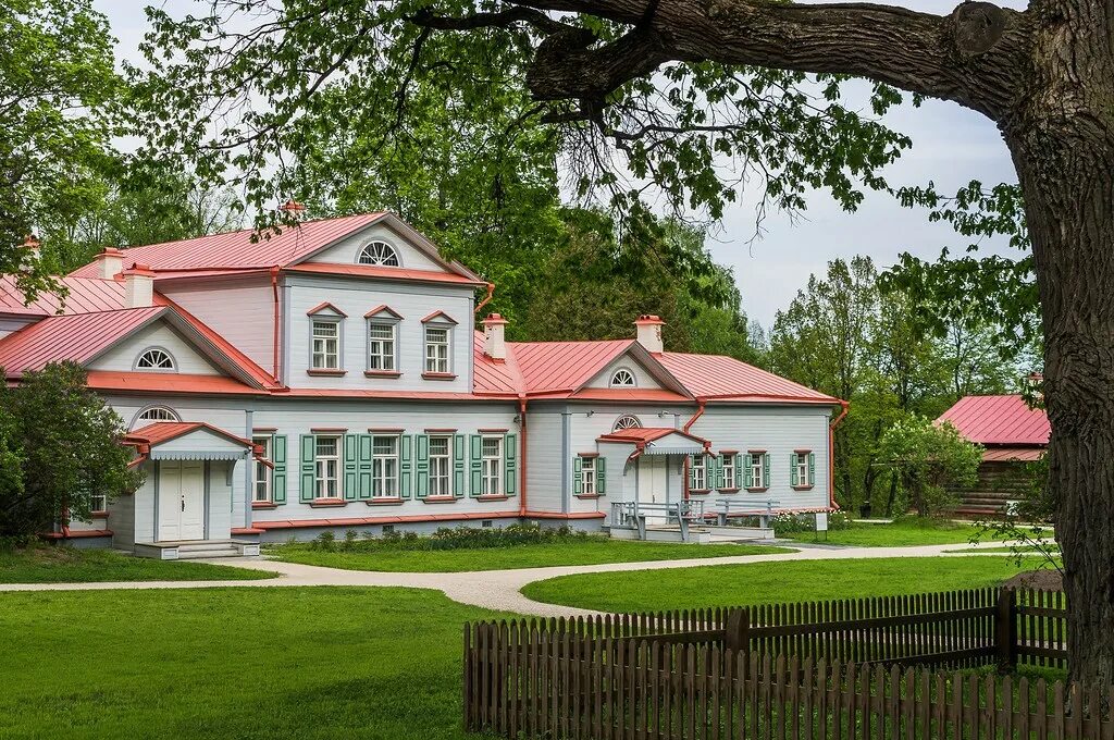 В каком городе находится музей усадьба. Абрамцево музей усадьба. музей заповедник абрамцево сергиев посад. подмосковное имение абрамцево. музей аксакова абрамцево.