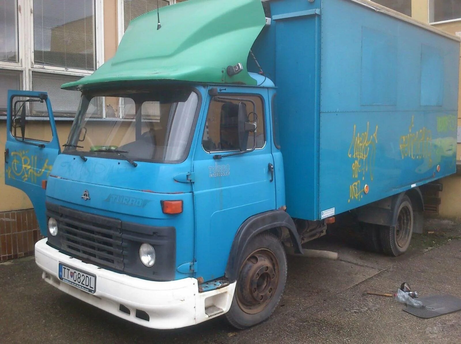 Авиа авто с пробегом. Avia a31 фургон. Avia a31 бортовой. Грузовик авиа 31. Avia 31 самосвал.