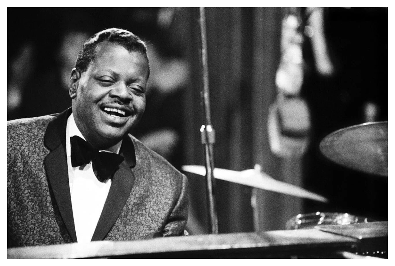 Оскар питерсон. Оскар эммануэль питерсон. оскар петерсон музыкант. oscar peterson trio &quot;live at olimpia, paris 1963&quot;live. фото оскара питерсона.