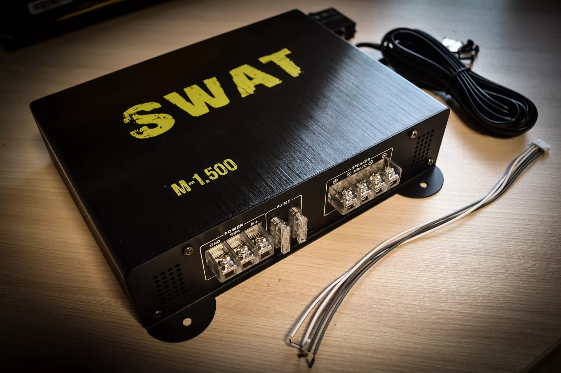 Моноблок SWAT 1.500. Усилитель SWAT M-1.500. Усилитель SWAT 1. Усилитель сват 1.500.