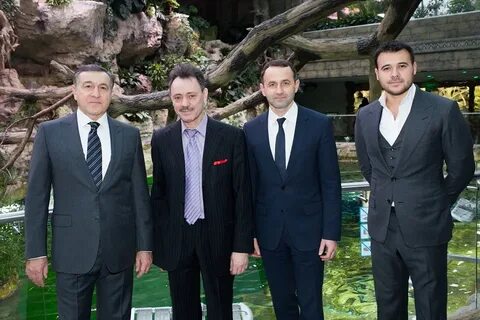 Кто стоит за крокусом
