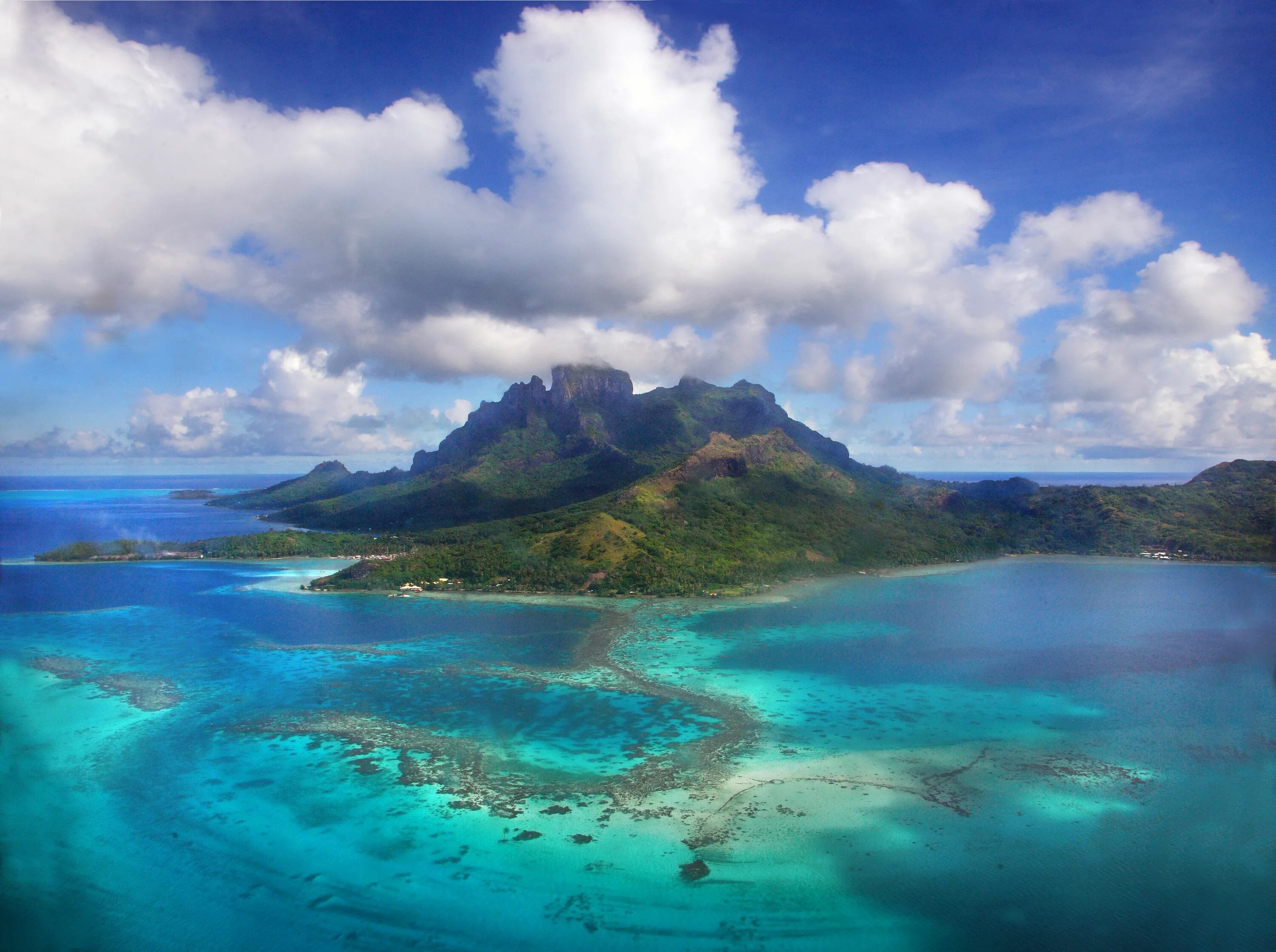 На тихом океане находится город. Боро Боро. Таити это остров Океании. Бора-Бора остров. Остров Муреа.