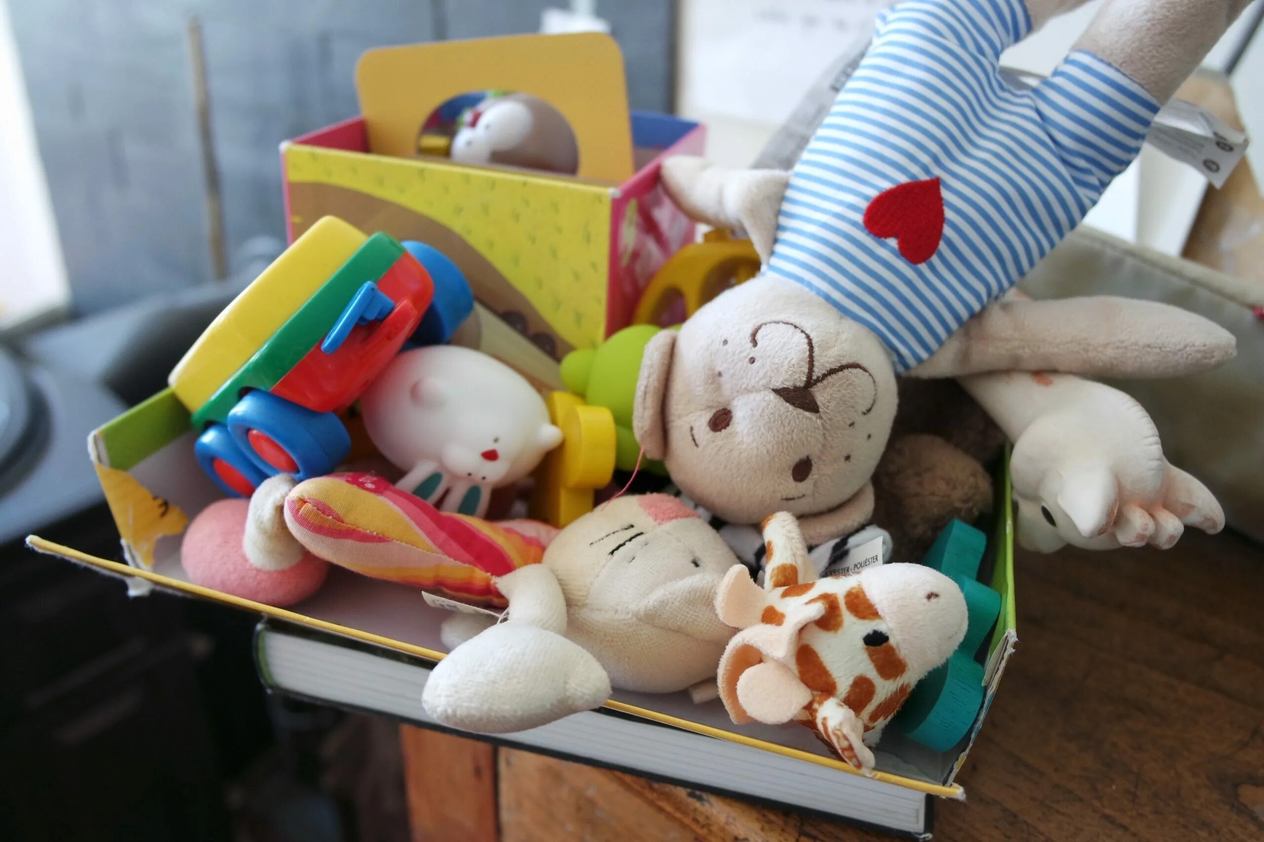 Игрушка которую разбивают