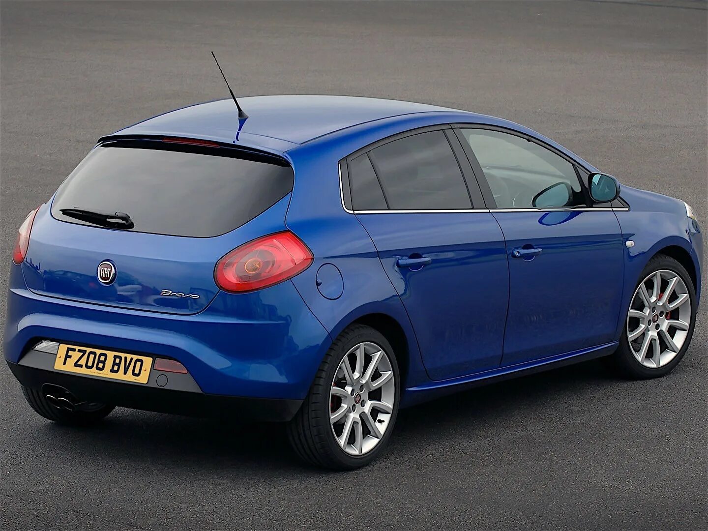 Fiat bravo 2007. Fiat bravo 2007. Фиат браво 2007. Bravo 2007. Фары на фиат браво 2008 купить разборки.