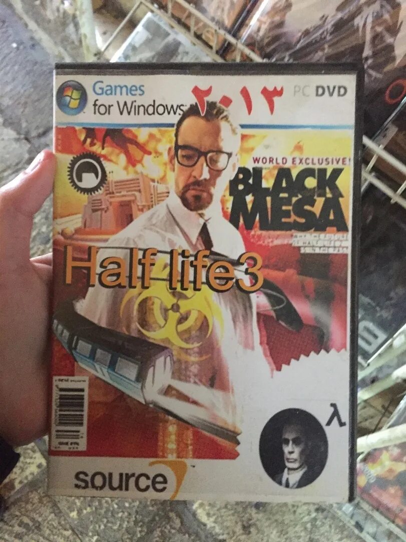 Half life dreamcast. Half Life 1 диск. Half Life 2 диск 1с. Half Life антология диск. Диск игры half-Life 1.