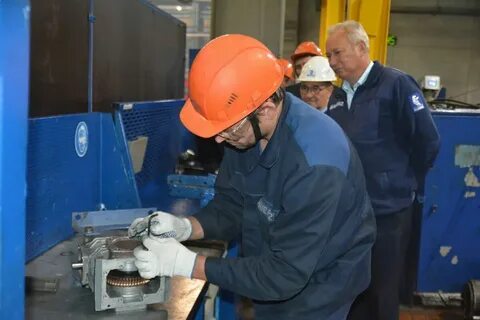 Слесарь ремонтник код по окз 2023