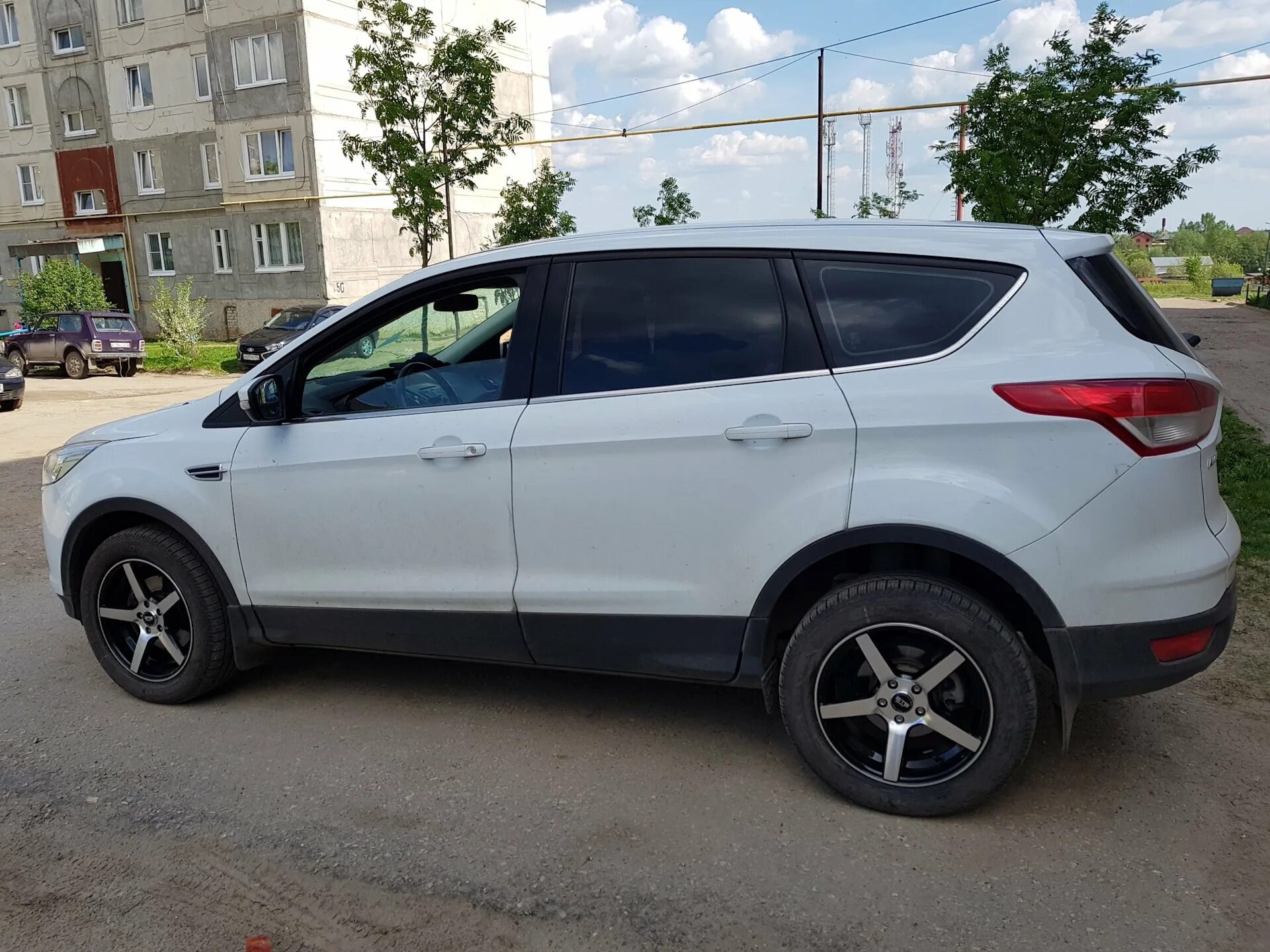 Форд куга r17. Диски r17 Ford Kuga. Ford Kuga 2 на литье. Литые диски на Форд Куга 2 17. Ford Kuga 2 на 18 дисках.