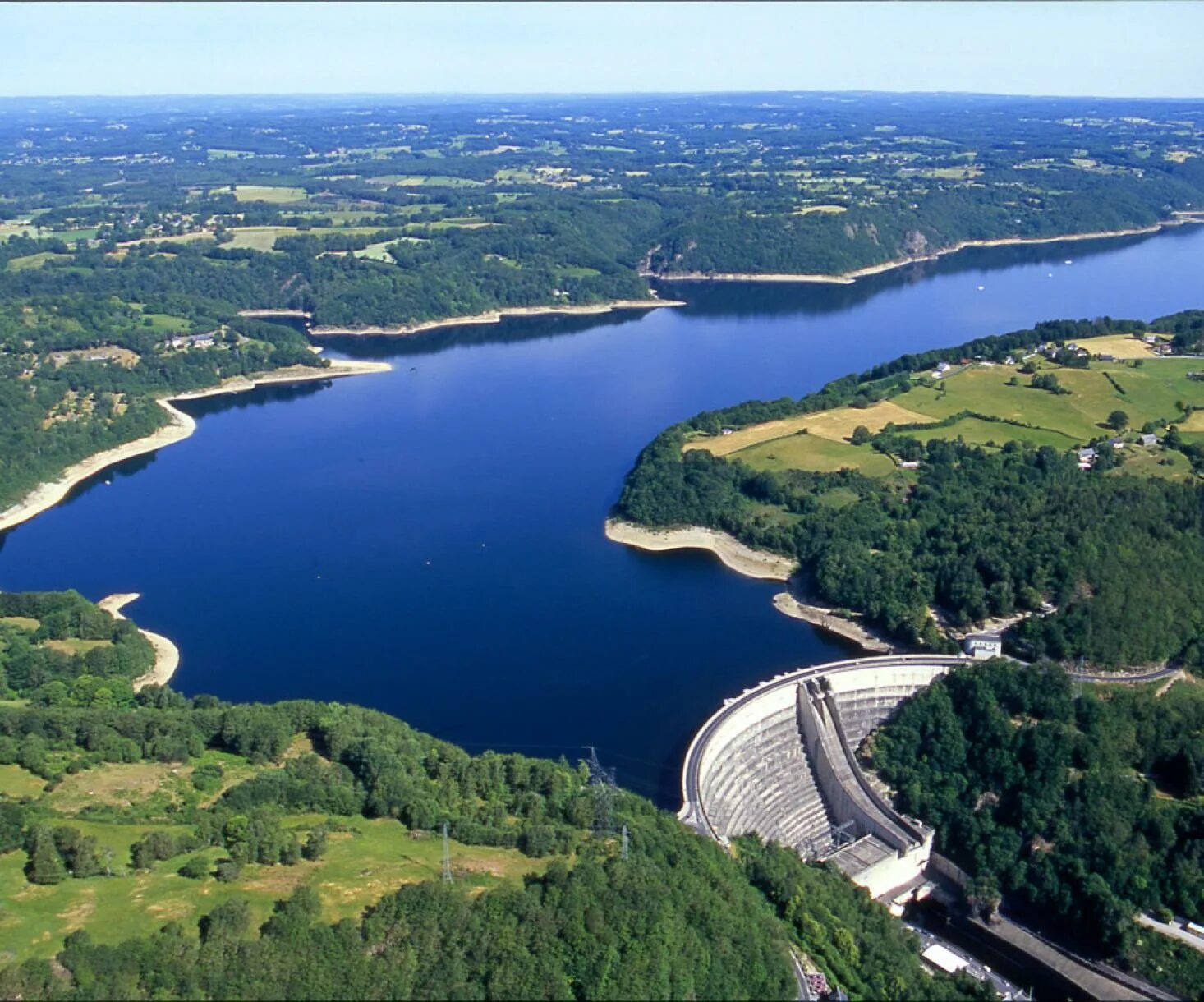 Барраж. Бараж. Barrage.