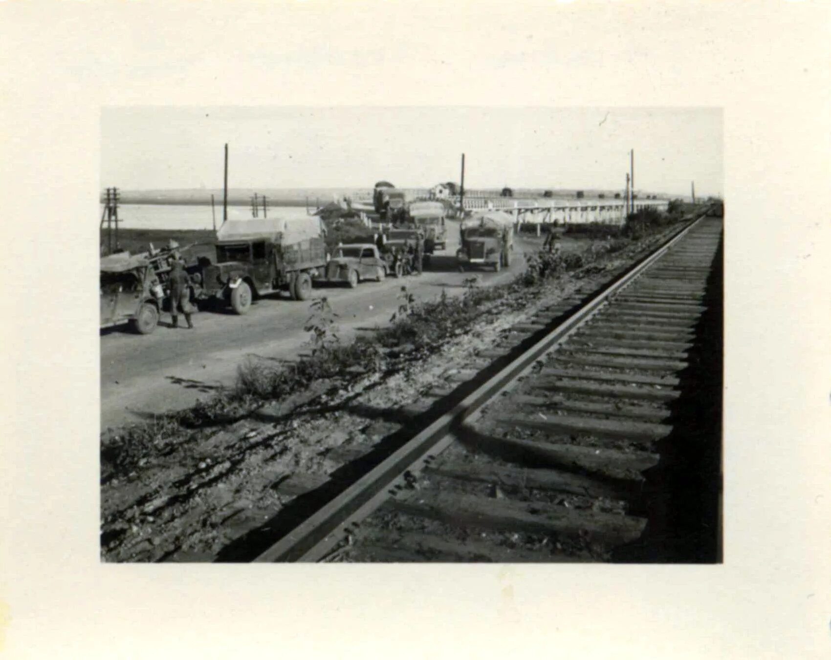 Старые дороги часть. Старый Батайск 1900. ЖД вокзал Батайск 1942. Древний Батайск. Старый вокзал Батайск.