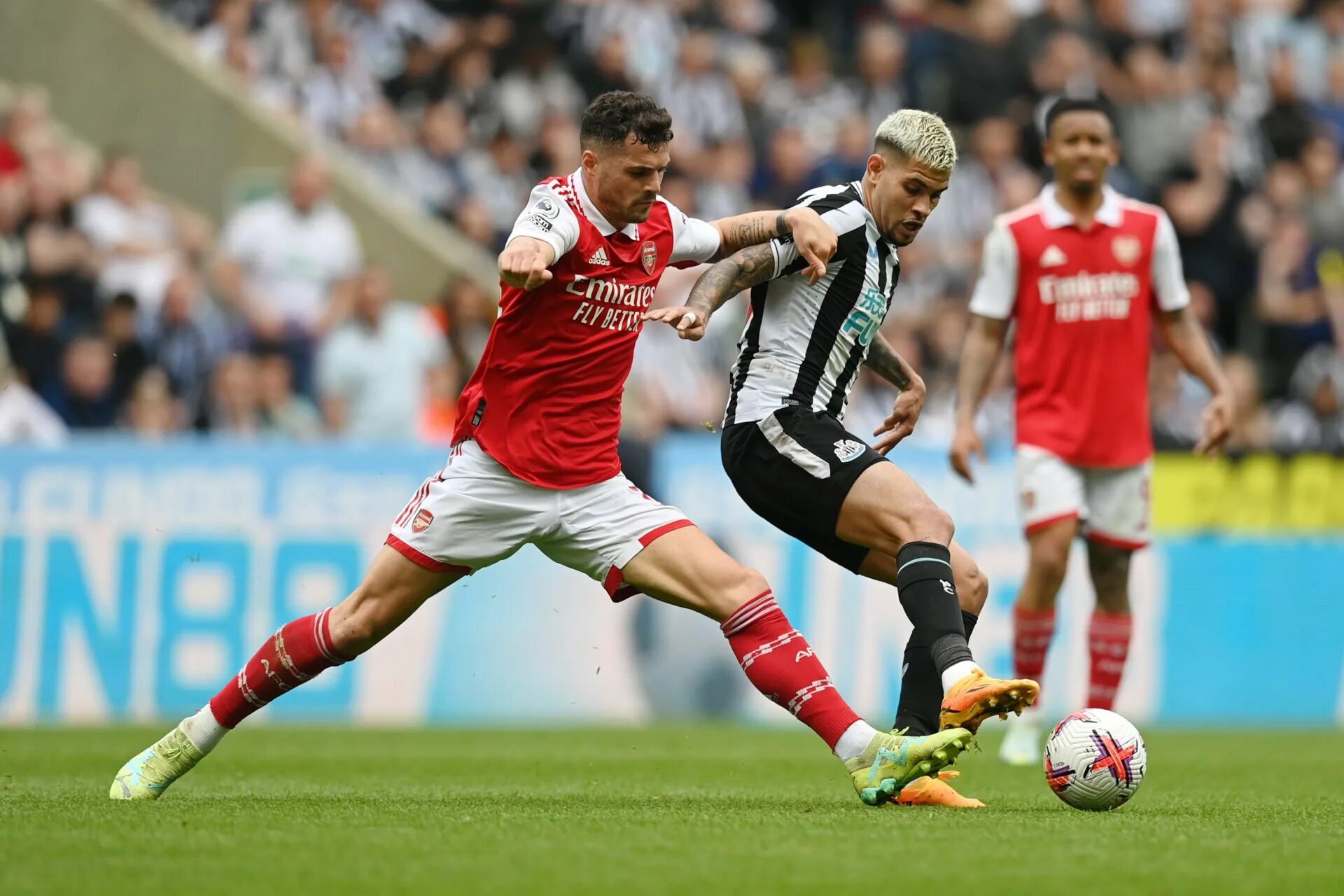 Арсенал ньюкасл юнайтед матч. Арсенал. arsenal newcastle. xhaka arsenal. xhaka sporting.