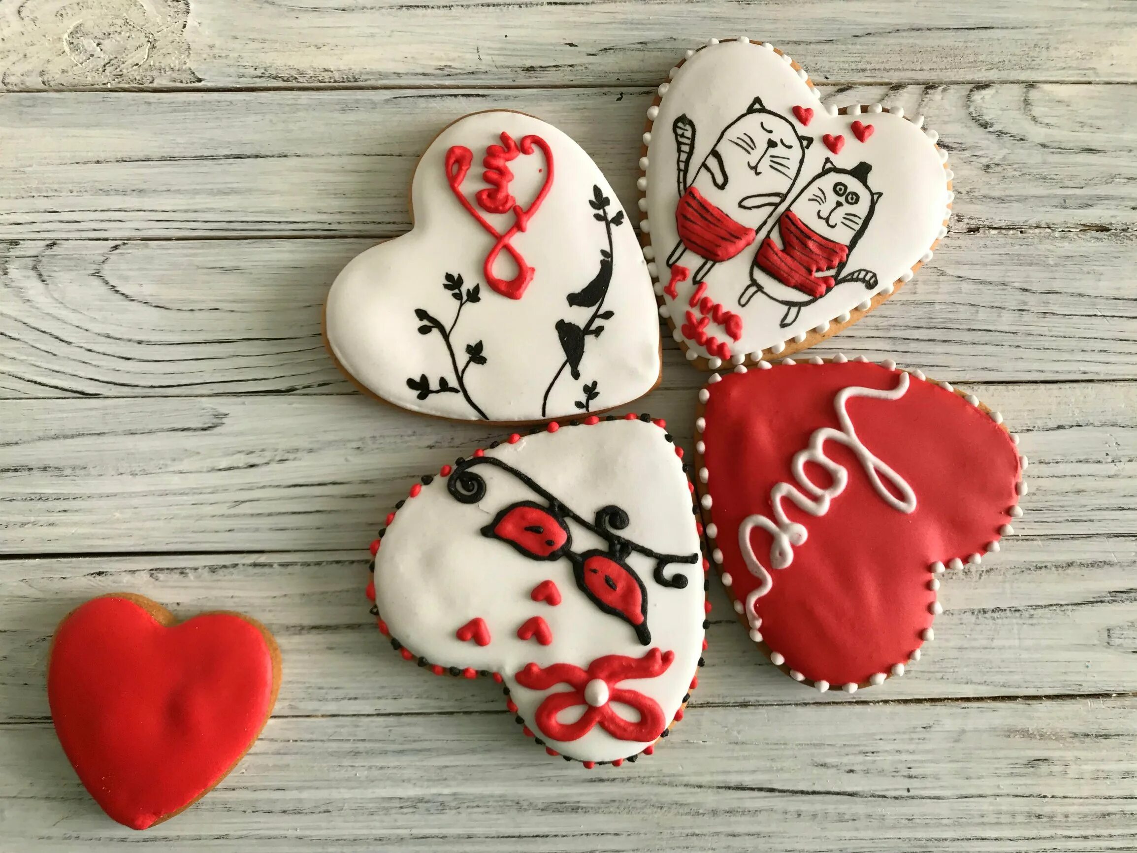 пряники на день влюбленных. набор пряников на 14 февраля. набор пряников на 14 февраля. пряники на день св валентина. имбирные пряники на 14 февраля.