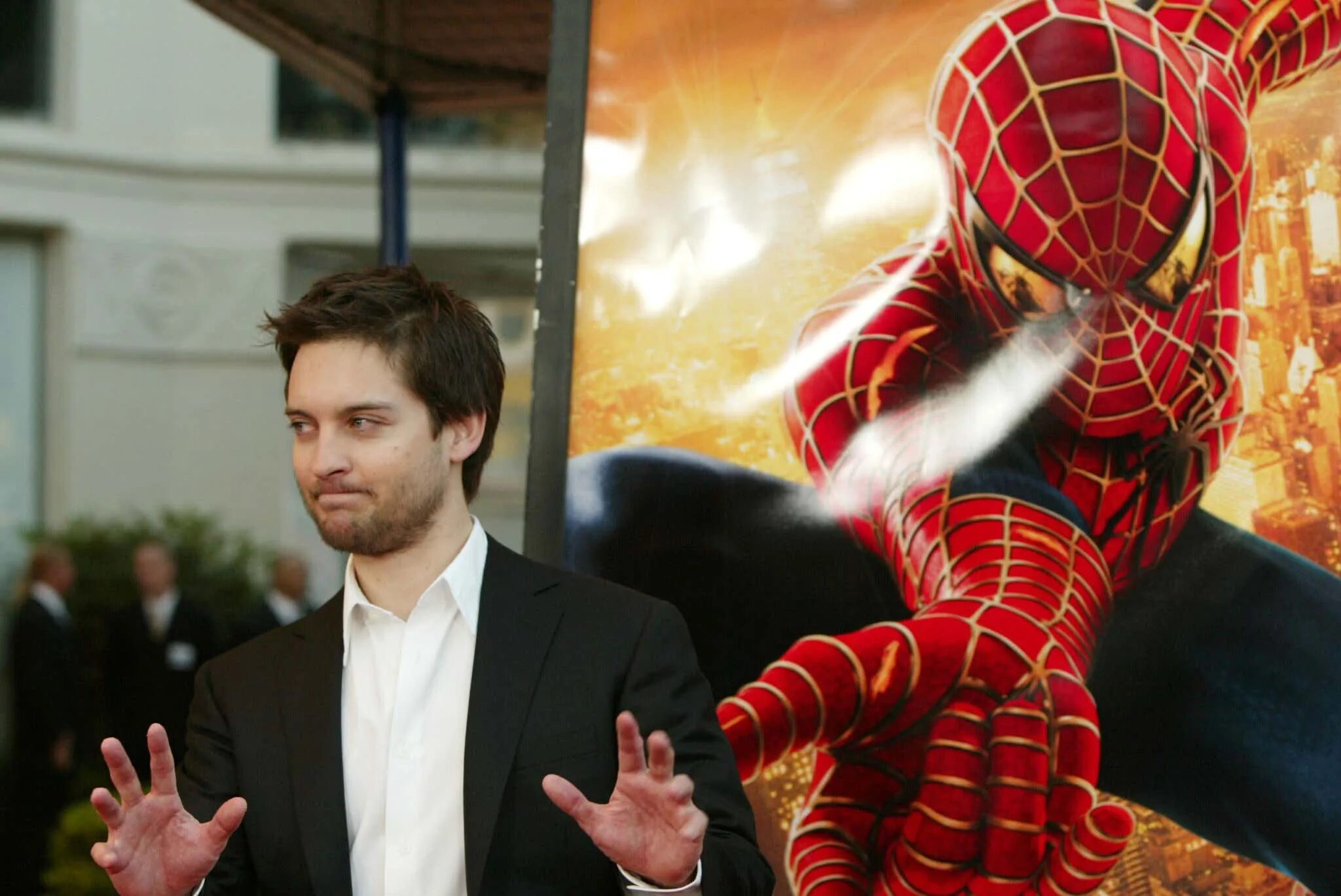 Тоби магуайр паук 3. Spider man тоби магуайр. питер паркер тоби магуайр. тоби магуайр 2025 человек паук. костюм тоби магуайр-человек паук.
