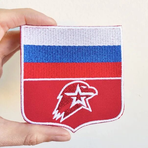 Стенд "ЮНАРМЕЙСКИЕ ЗВАНИЯ И СИМВОЛЫ"