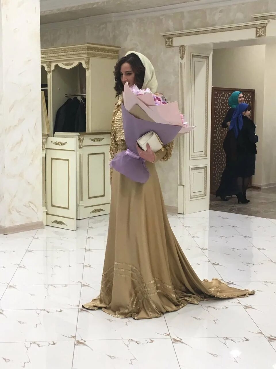 Детский мир в грозном инстаграм. Красивые девушки грозного. Грозная инстаграм. Платья грозный инстаграм. Грозная инстаграм.