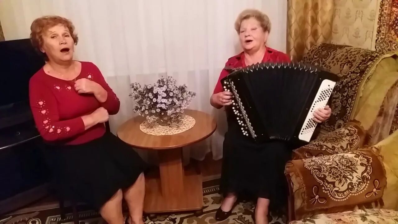 Песня как у дуба старого. У дуба старого трава нескошена. Под гармошку у дуба старого. Песни под гармонь у дуба старого. У дуба старого минус.