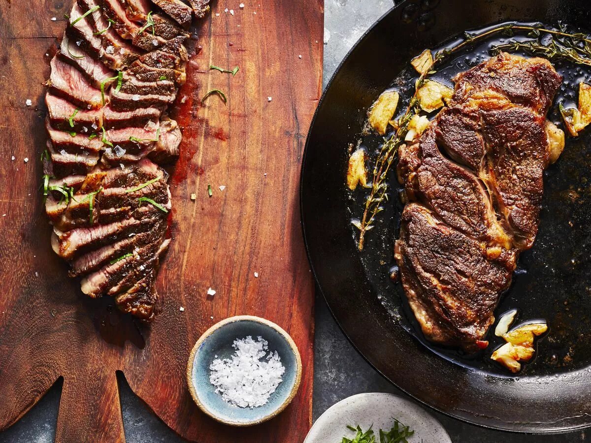 Стейк вагю медиум велл. Ролл бифштекс. Чак стейк как готовить. Чак стейк как готовить. Чак ролл стейк мираторг.