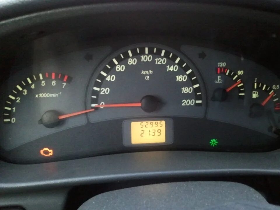 Спидометр ваз 2110. Приборка от приоры 2 на ваз 2112. Щиток приборов от приоры 2 на ваз 2112. Приборная панель ваз 2110 ап. Щиток приборов ваз 2112.