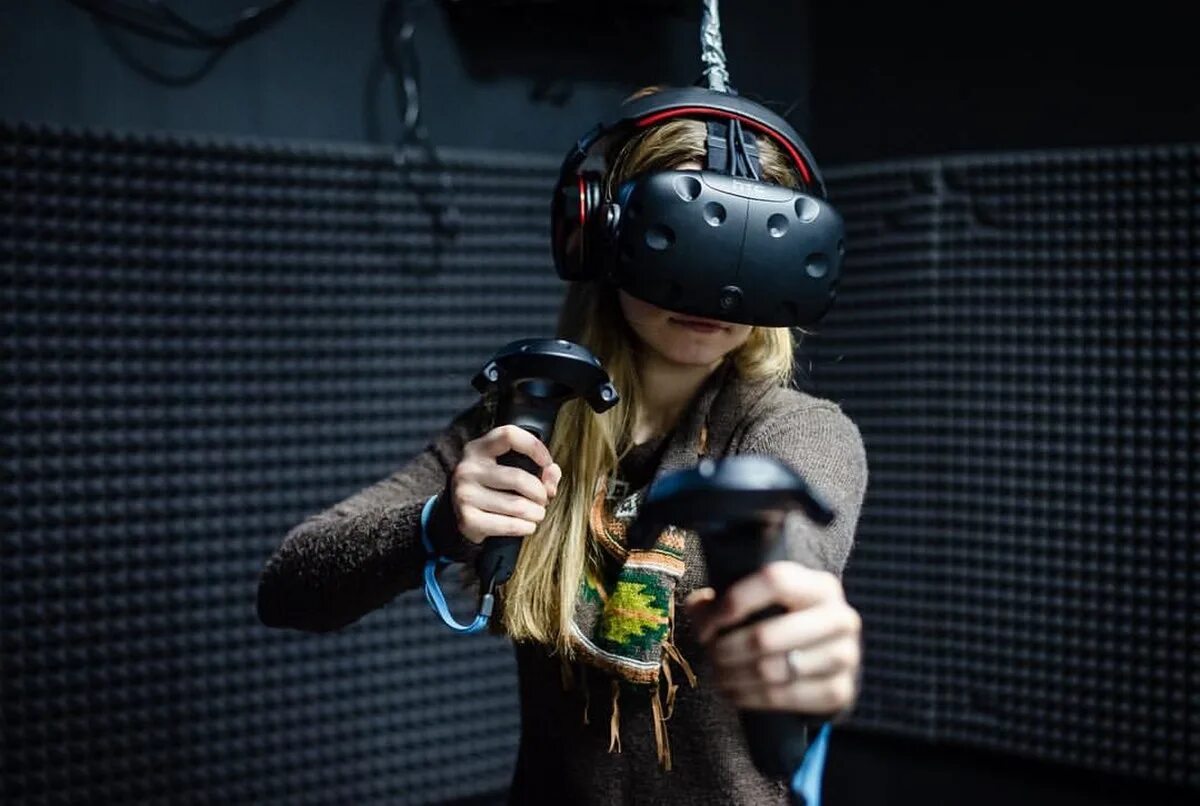 VR квест. Квест в виртуальной реальности. Виртуальная реальность в Москве. Квест виртуальной реальности в Москве.