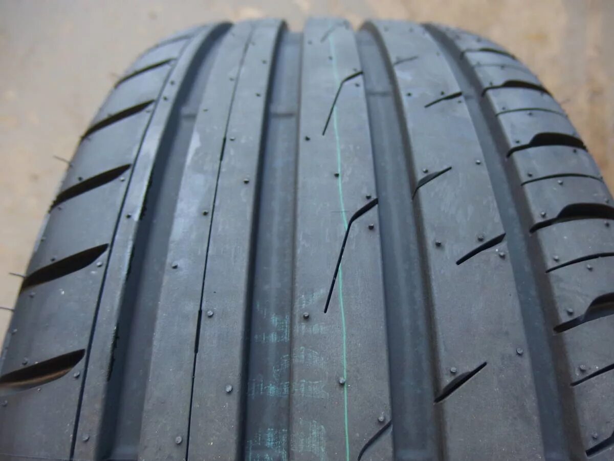 Proxes cf 2. 235/55 r18 toyo proxes cf2 suv 100v. toyo cf2.