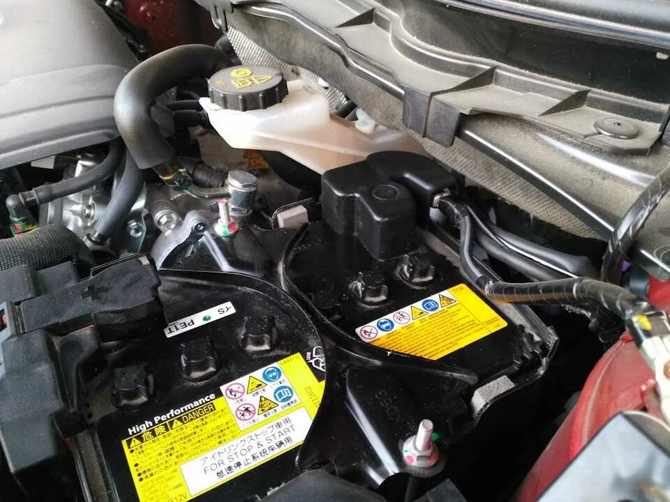 Какой аккумулятор на сх5. Мазда cx5 акб. mazda cx 5 акб. акб мазда сх-5. аккумулятор mazda cx5 istop.