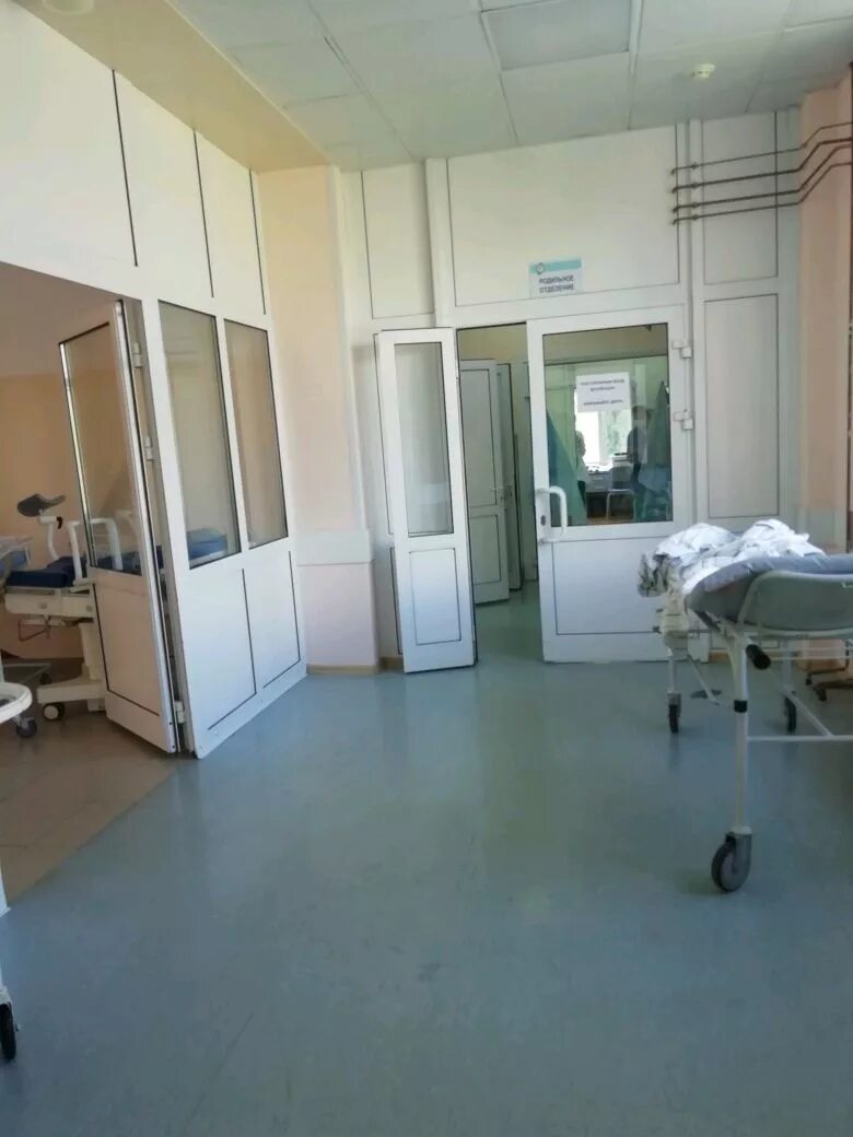 4 роддом новосибирск. Перинатальный центр новосибирск. Родильное отделение новосибирск. Роддом родовое отделение. Родильное отделение новосибирск.