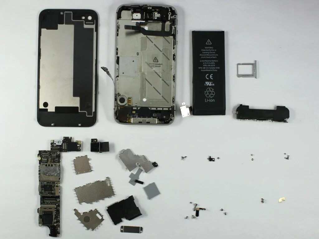 Разобранный самсунг note 8. Nokia n8 disassembly. Разборка 8 букв. Разборка 8 букв. Айфон 5s в разборе.
