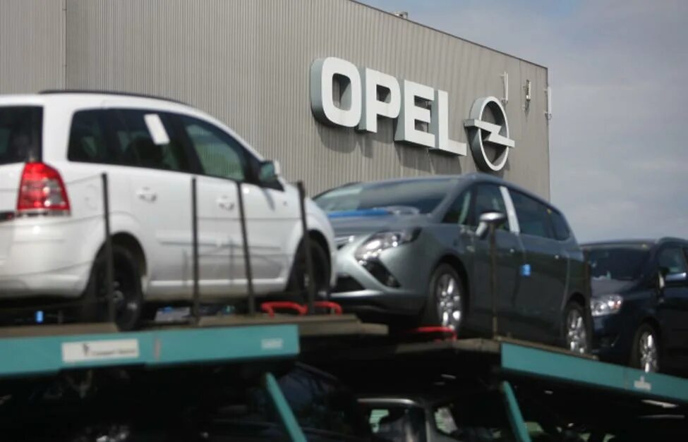 Opel insignia 2016. Opel insignia 2016. Opel insignia 2014. Опель кома. Опель кому принадлежит компания.