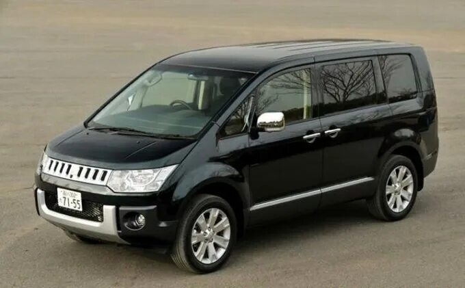 Мицубиси д. Mitsubishi Delica d5. Mitsubishi Delica 5 поколения. Mitsubishi Delica d:5. Mitsubishi Delica 3 поколение.