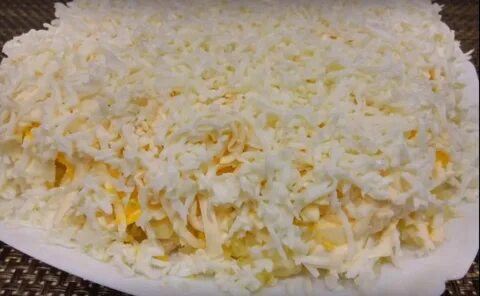 Слоеный салат с курицей огурцом яйцом