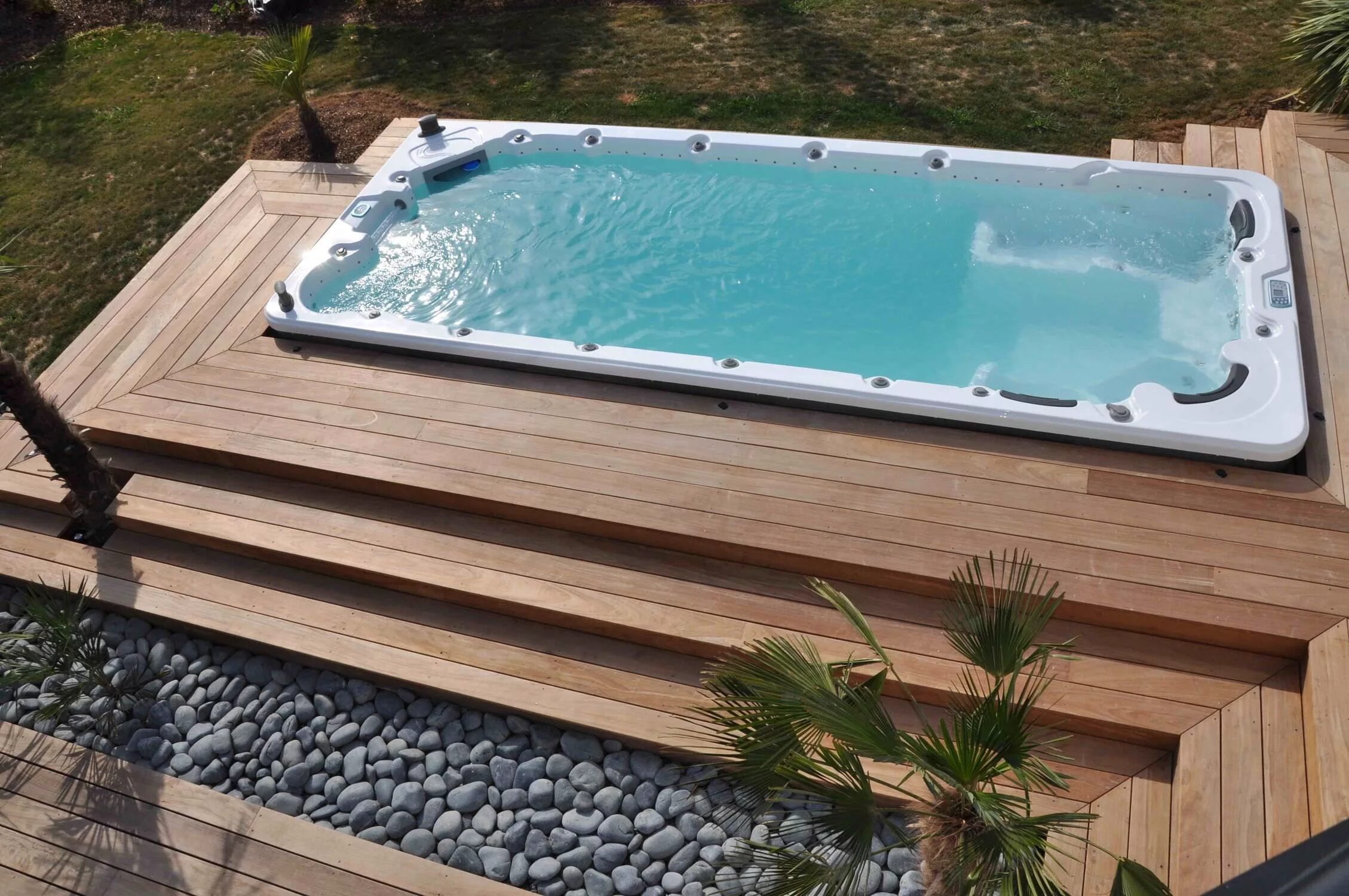 Спа бассейн с противотоком. Jacuzzi Swim Spa Pools. Джакузи уличный Nemko t-140s. Композитный бассейн с противотоком. Бассейн джакузи для улицы