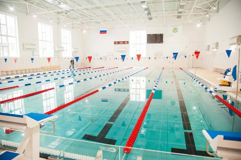 Бассейн в калаче воронежской области. Парк-отель риверсайд калач-на-дону. Спорт зал калач на дону. Калач на дону ул революционная 409. Бассейн калач на дону.