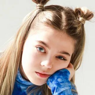 Сколько лет сестры сони