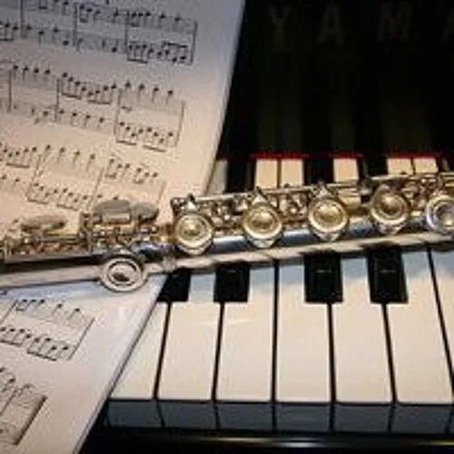 Флейта и рояль. Флейта и рояль. Фотообои музыкальные инструменты. Орган и флейта. Флейта пианино.