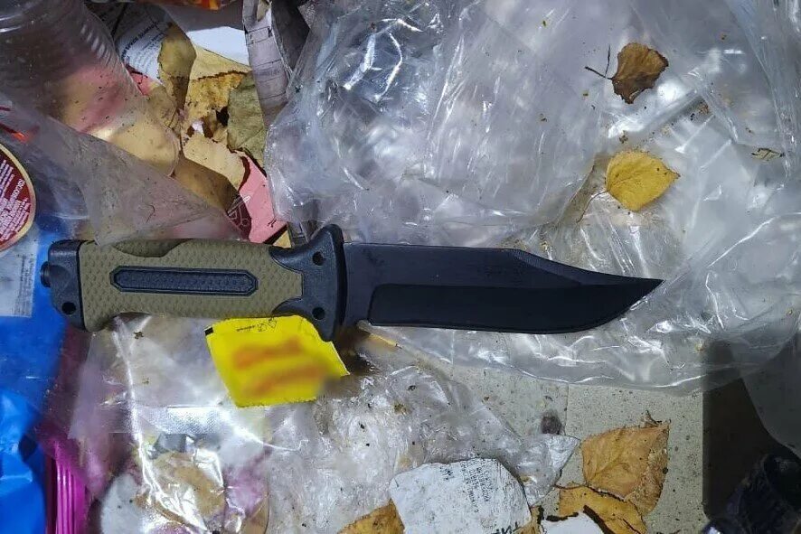 Нож Росгвардия. На ножах Питер. Нож Wee Knife.