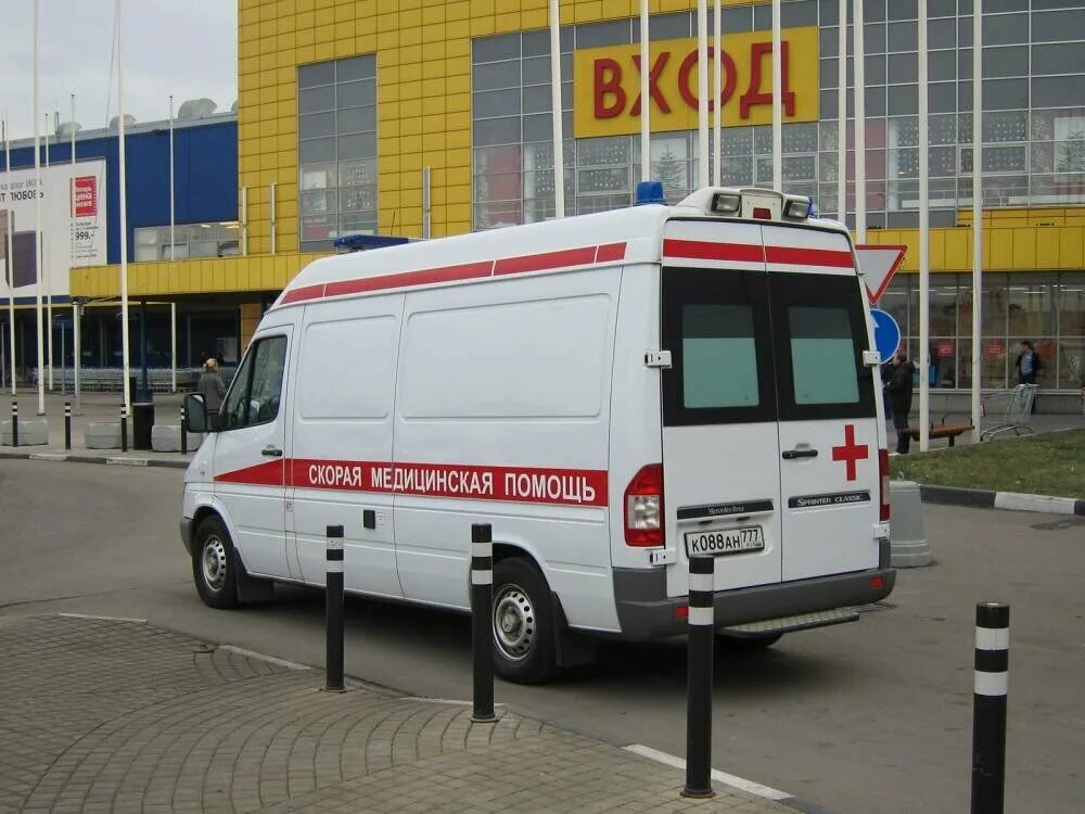 дежурство скорой помощи на мероприятиях. реанимобиль рено мастер. Renault master 2017 скорая. аренда скорой. детская скорая.