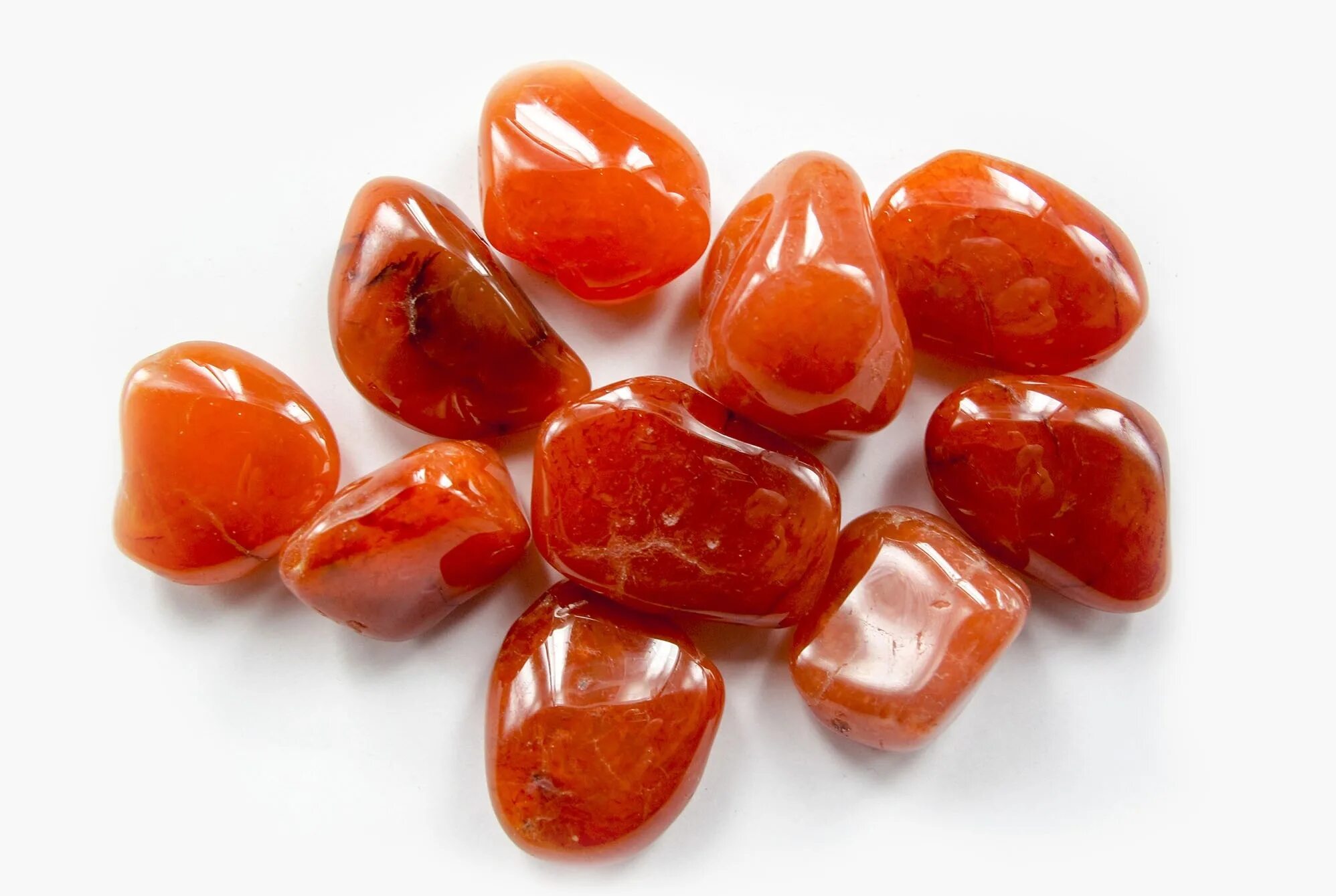 Красно оранжевый камень