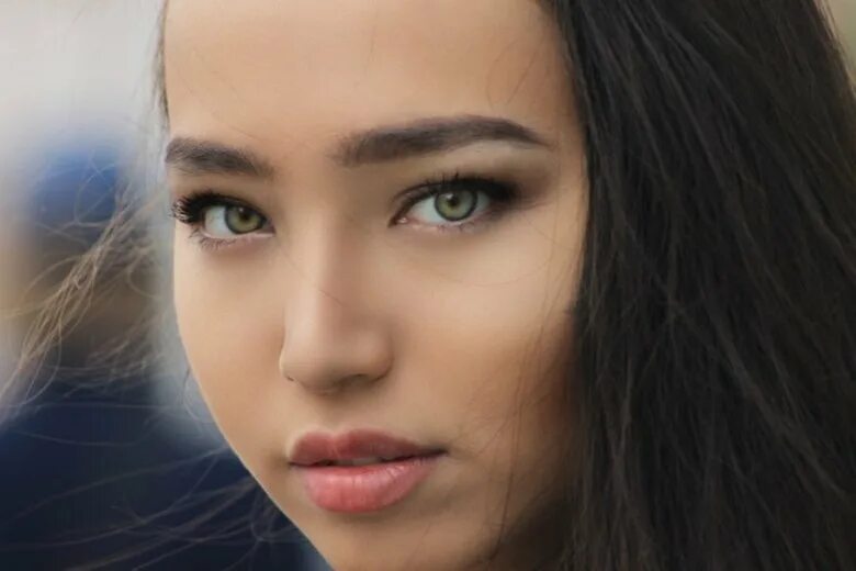 Казахский национальный костюм. Казахские девушки. Казахские самые девушки. Мисс казахстан 2014. Красавицы казашки.