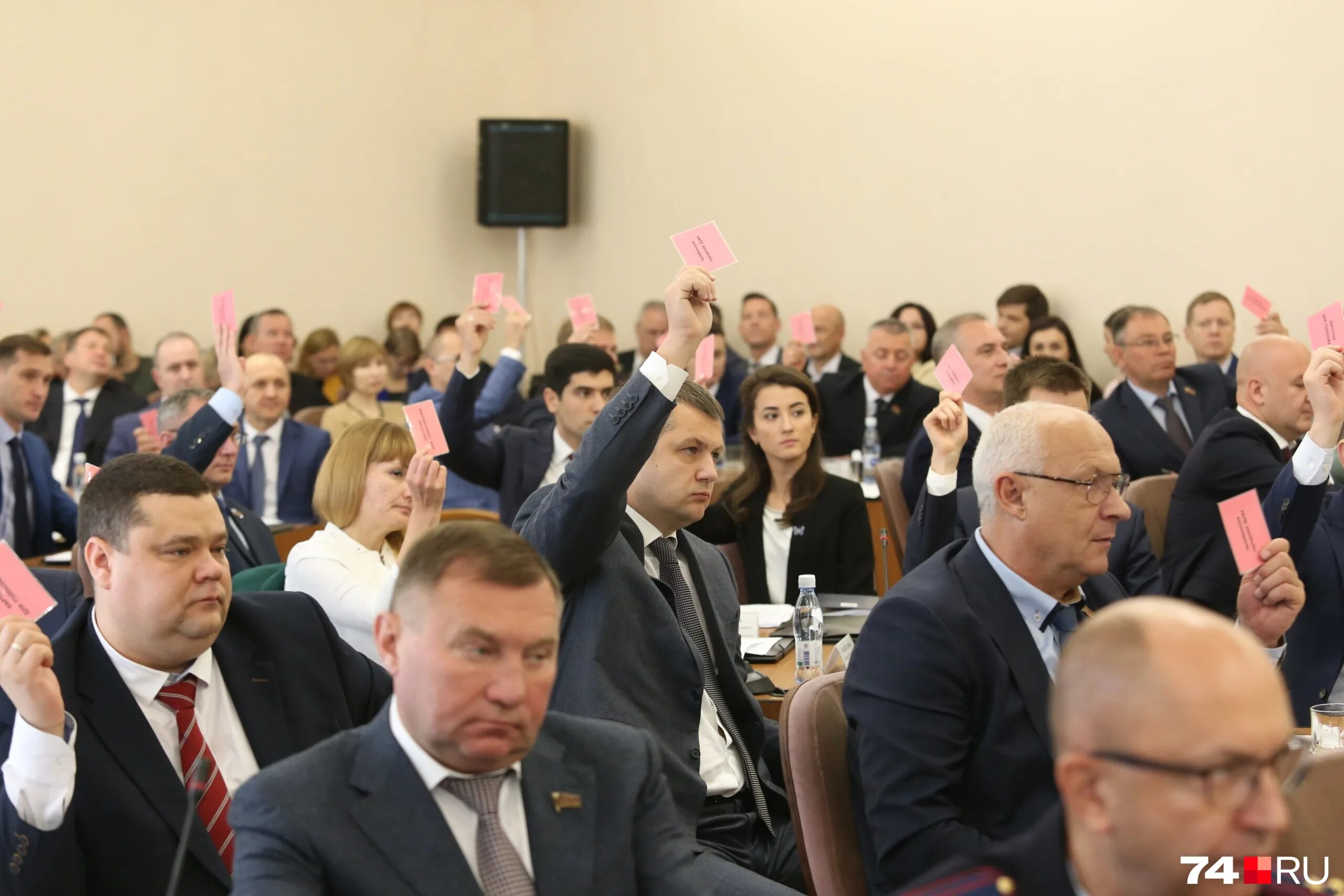 гартунг валерий карлович дети. валерий карлович гартунг. депутаты челябинска. владимир корнев депутат. рыльский челябинск депутат.