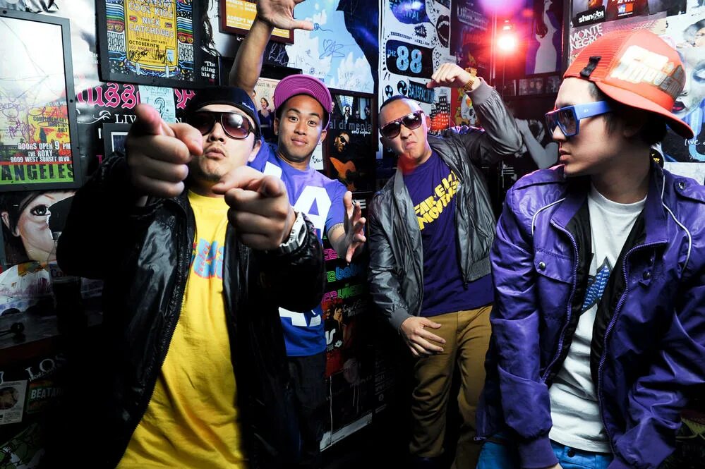 Far east movement get. East movement. far east movement. far east movement 2012. far east movement участники.