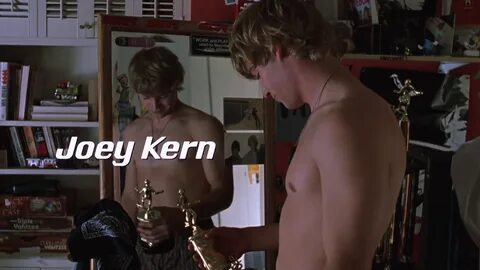 ausCAPS: Mike Vogel shirtless in Grind