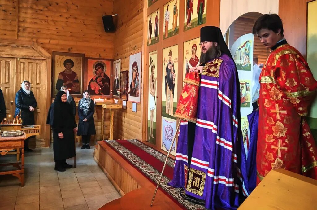 софрино 1 храм дмитрия донского епископ фома. служба в храме дмитрия донского. служба в храме дмитрия донского. храм дмитрия донского шаталово. донской монастырь в москве престольный праздник.