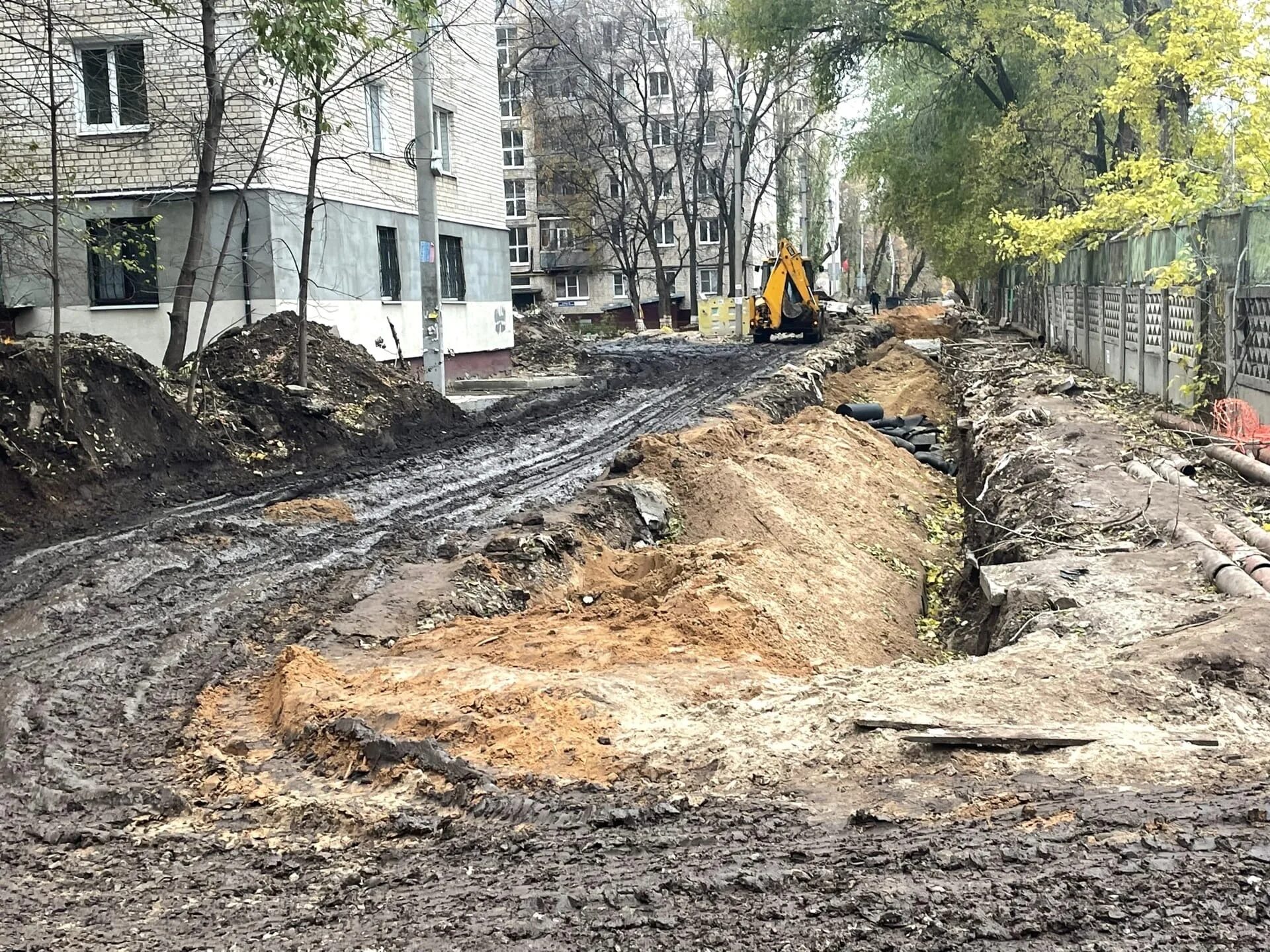 Лед на улице. Над городом. Гудованцева 4 керчь. Пейзажи тольятти. Инвалиды в метро попрошайки.