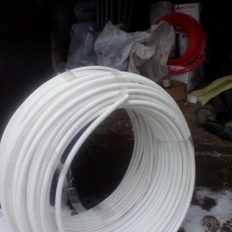 Рехау раутерм 17х2. Бухта полипропилена. Бухта полипропилена. Металлопластиковая труба pert-al-pert. Труба рехау 17 для теплого пола.