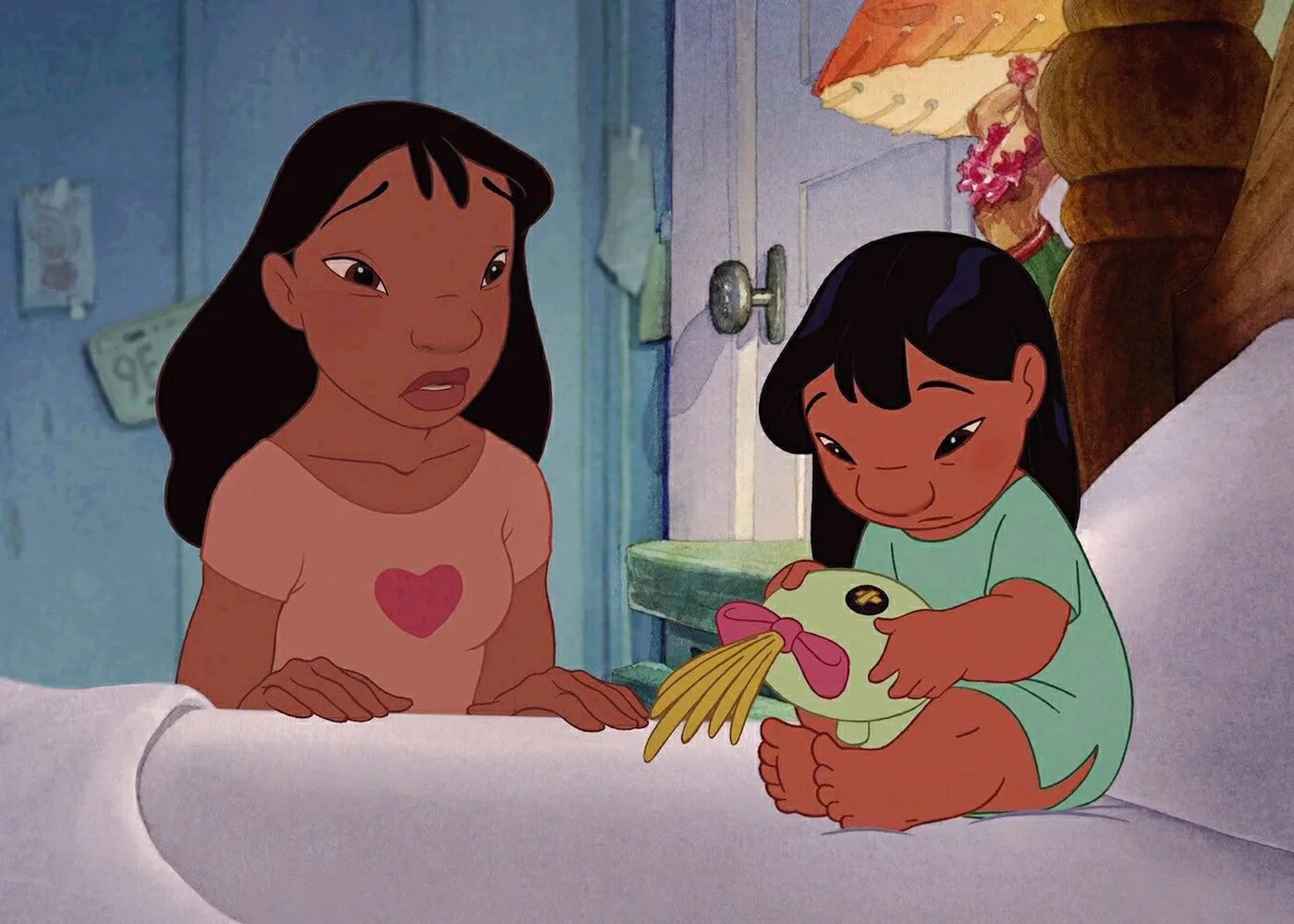 Фото лило. Лило и Стич мультфильм 2002. Lilo and Stitch Нани. Лило и Стич 2002 Нани. Уолт Дисней Лило и Стич.
