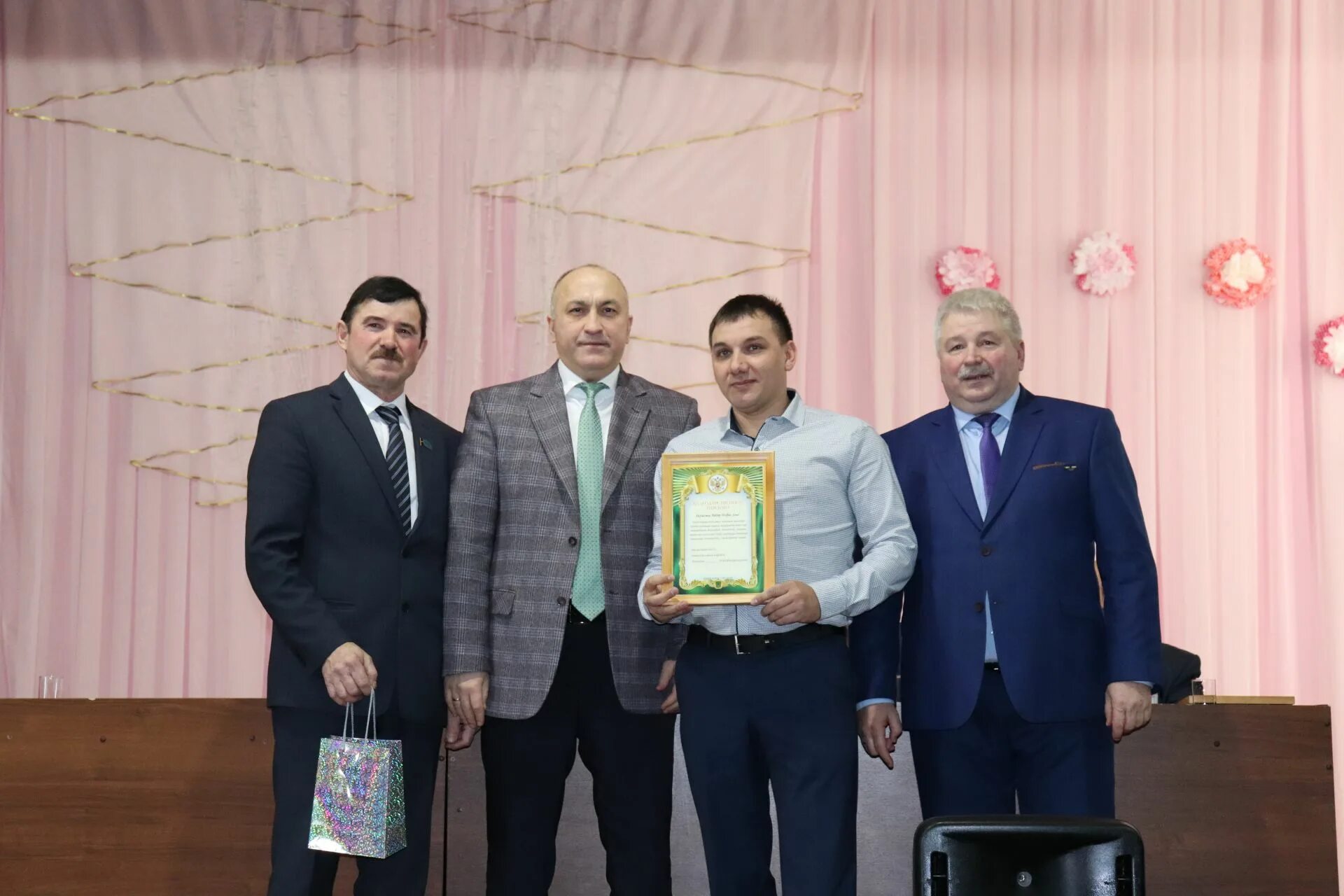 Погода в какре елге на неделю. Марс какре елга. Погода в какре елге на неделю. Погода в какре елге на неделю. Сайт мбоу сош с карача-елга.