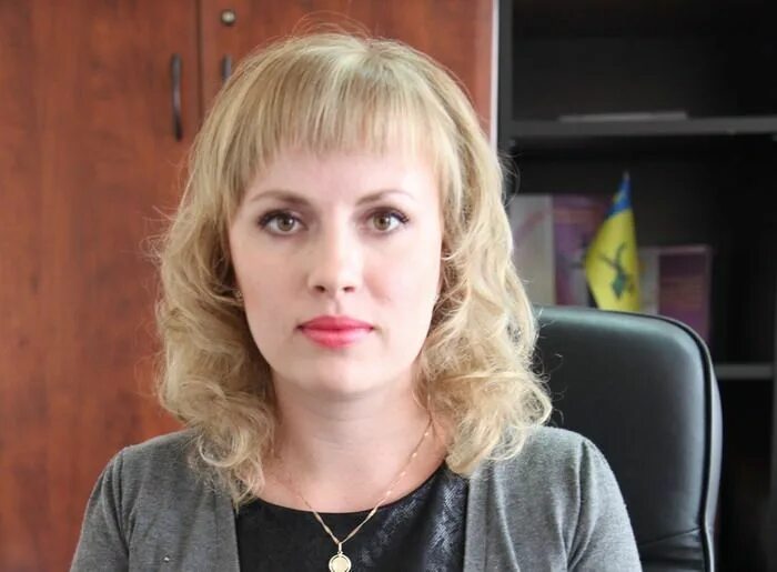 Бабушкина 25 улан удэ комитет по управлению имуществом. Комитет по землепользованию г улан удэ. Комитет по землепользованию г улан удэ. Анастасия кузовлева. Председатель куи улан-удэ.