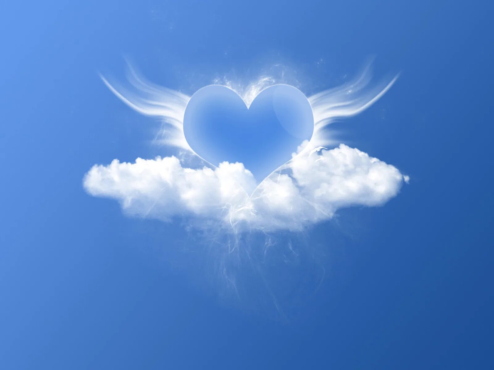 Сонник видеть небо. Сердце из облаков. Облако в виде сердца. Сердце в небе. Сердечко в небе.